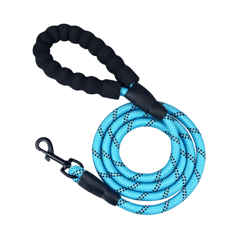 Durable Dog Reflective Rope Leash - Image 4